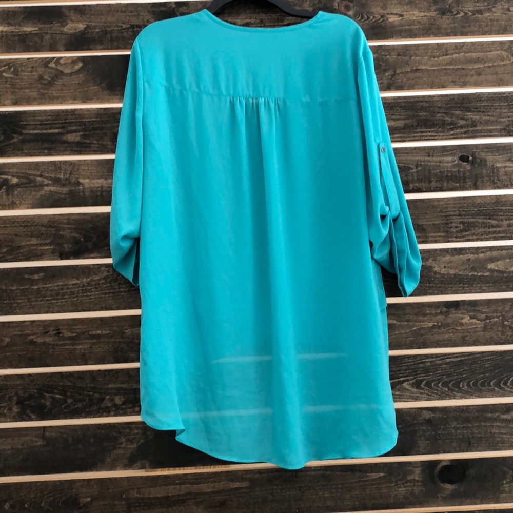 Used blouse - Picture 2 of 3